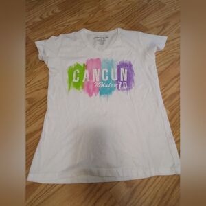 Caribbean Side Brand Cancun V-Neck T-Shirt. White. Jr's L